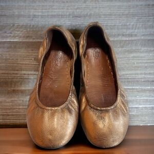 Tieks rare color vintage gold 8M good condition Limited edition $325 np6925